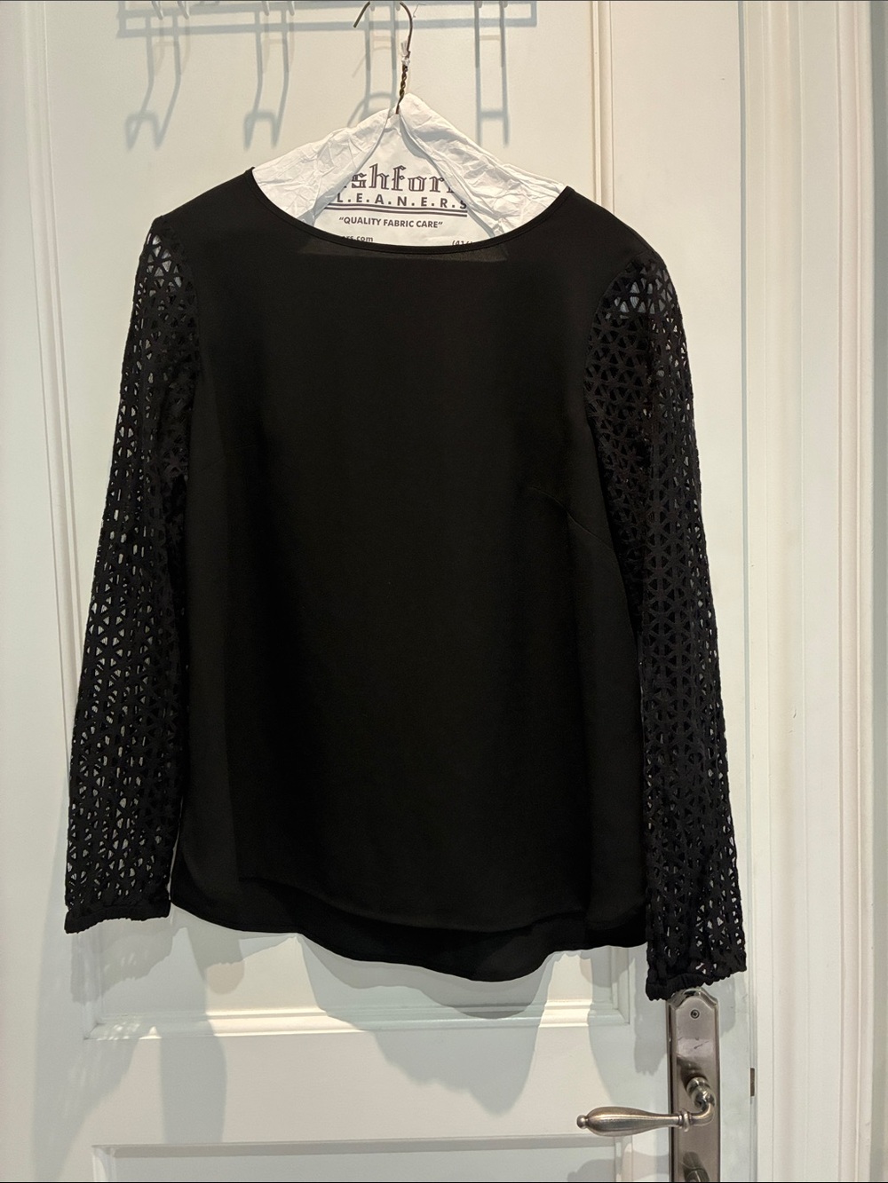 NINE WEST Black Geometric Eyelet Cutout Long Sleeve Blouse Small 👵MT